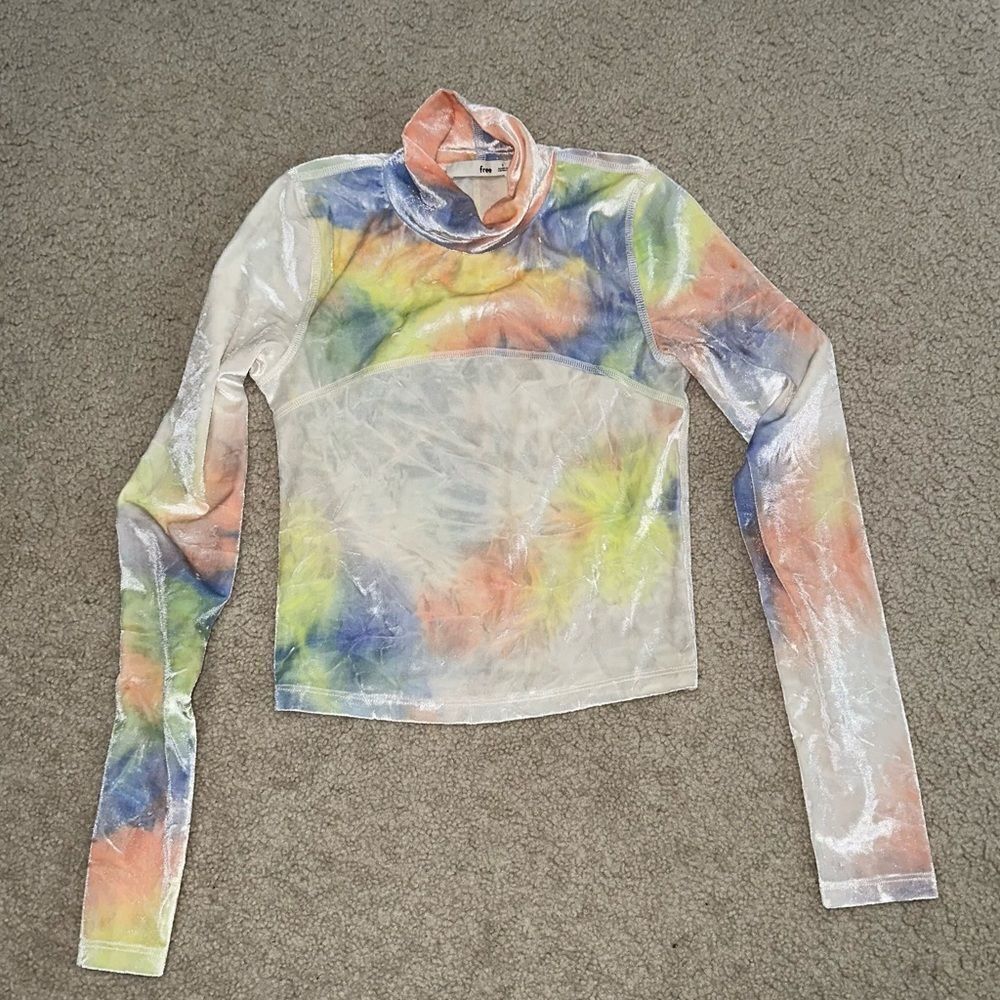 Aritzia Wilfred free cropped velvet rainbow tie-dye long sleeve top